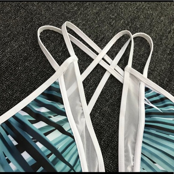 Swimsuit - Picture 3 of 6